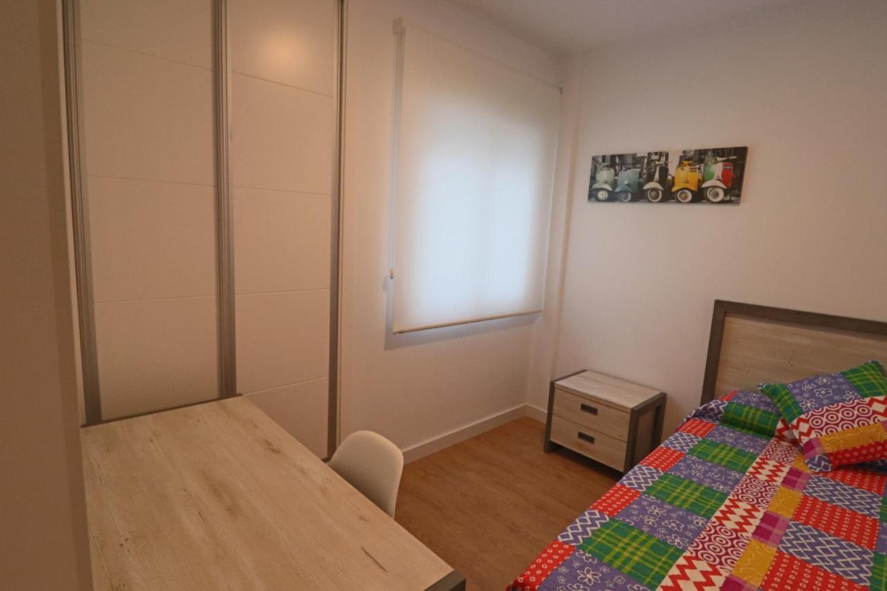 Poeta 2 Bedroom Apartment Fuengirola Zewnętrze zdjęcie